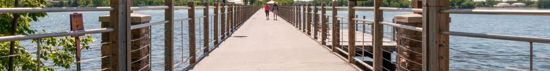 Neenah Shutterstock 2287436707. Cropped (1)